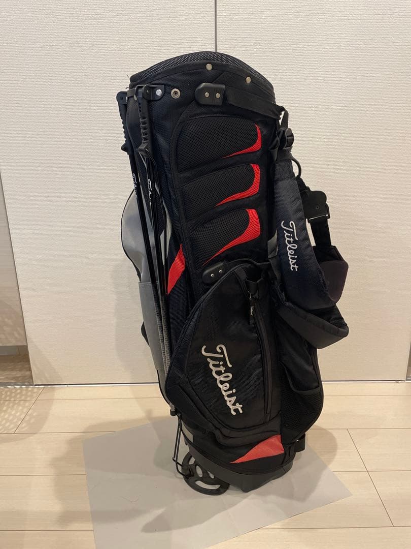 【マークー】Titleist キャディバッグ 黒/赤