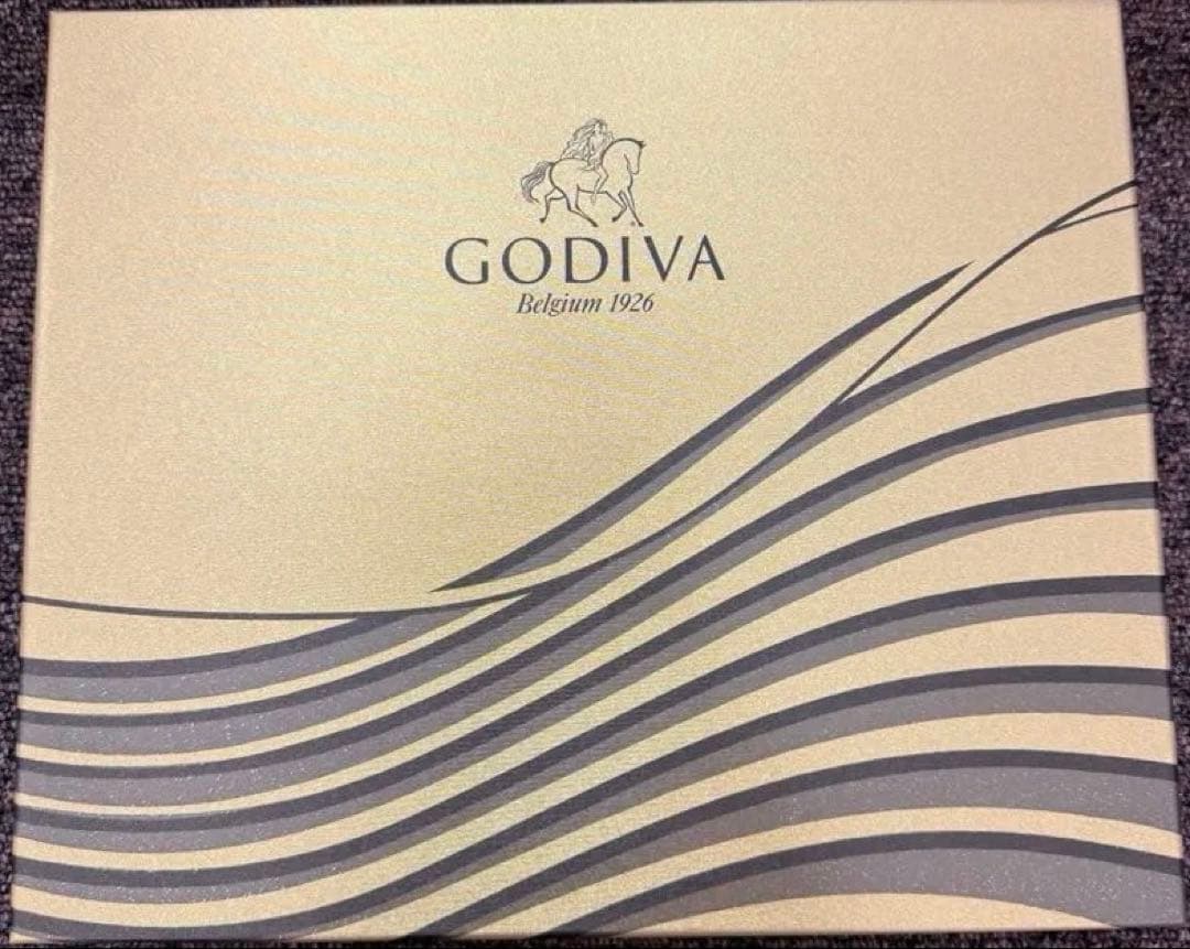 GODIVA チョコレート ハート オブ ゴールド コレクション 30個