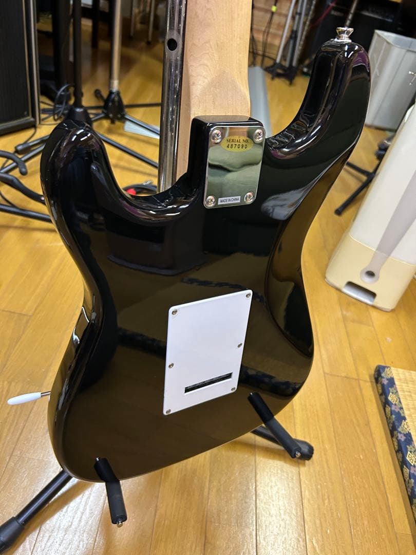 詳細不明ストラトタイプ【注意→Fender製ではありません】