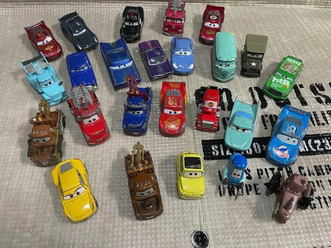 カーズ トミカ ミニカー まとめ売り　25台