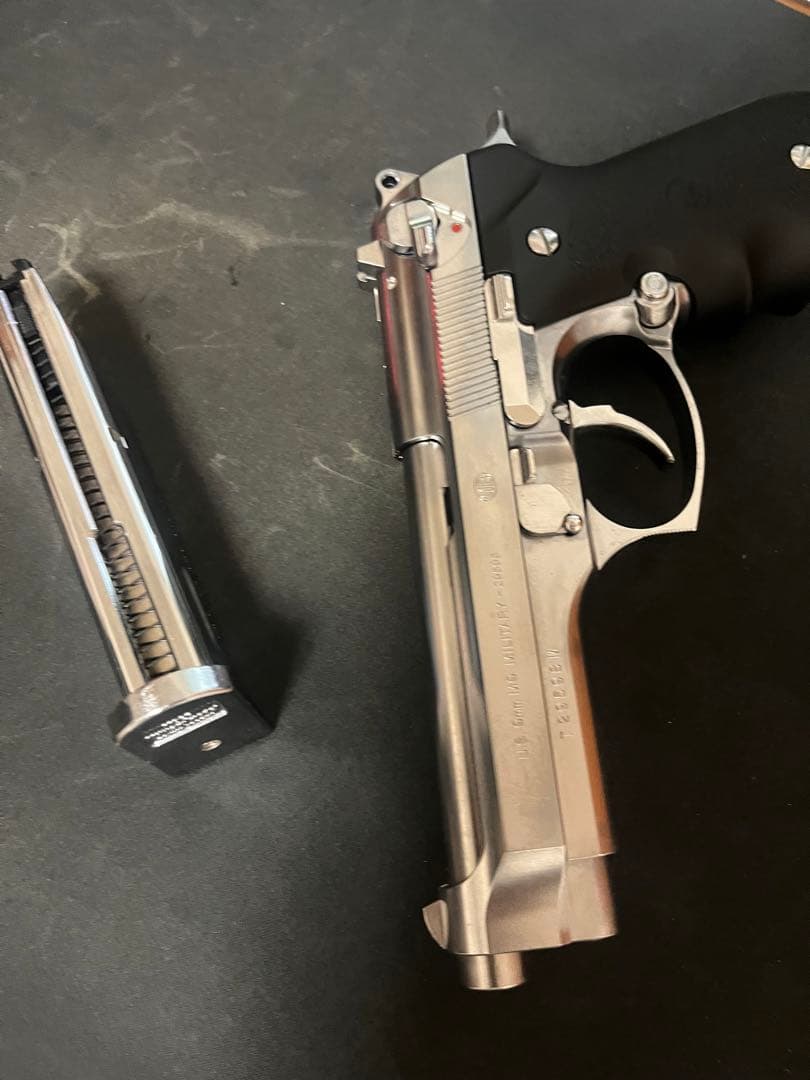 東京マルイ　M92F ミリタリーモデル シルバー