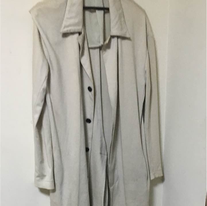 GACKTさん  愛用ロングコートホワイトを今だけ値下げ！！