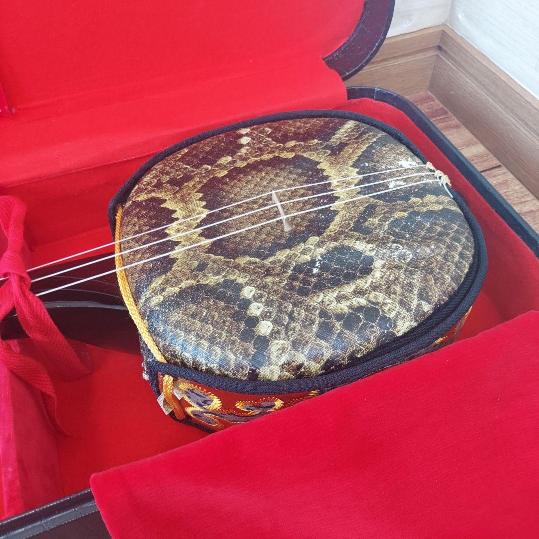 守礼印 ハードケース 三線 全長79cm 蛇皮柄　鍵付き