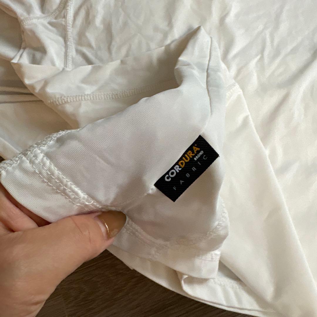 専用　　BRIEFING ホワイト Vネック 長袖シャツ