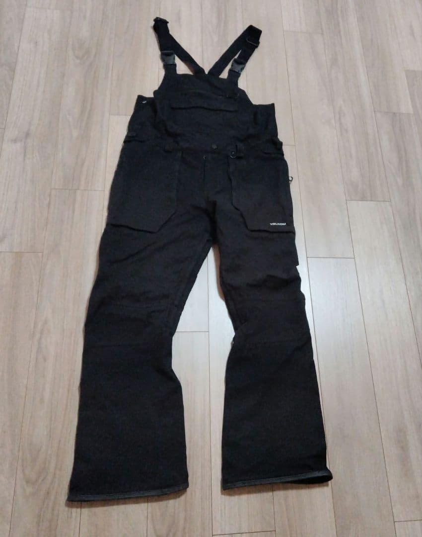 ボルコム（VOLCOM）メンズビブパンツ　Mサイズ