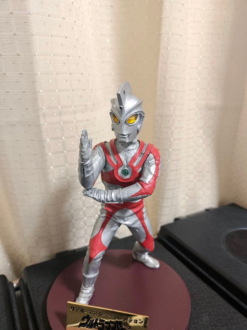 エクスプラス リアルマスターコレクション ウルトラマンエース 光線ポーズ