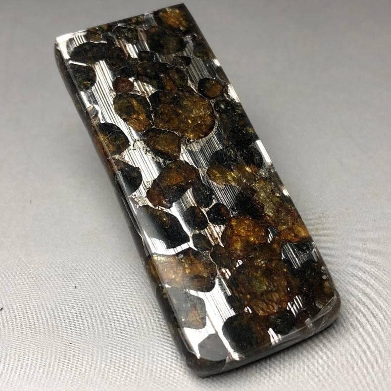 岡*郎様 パラサイト隕石 隕石　石鉄隕石　セリコ隕石 重さ約25ｇ　共箱