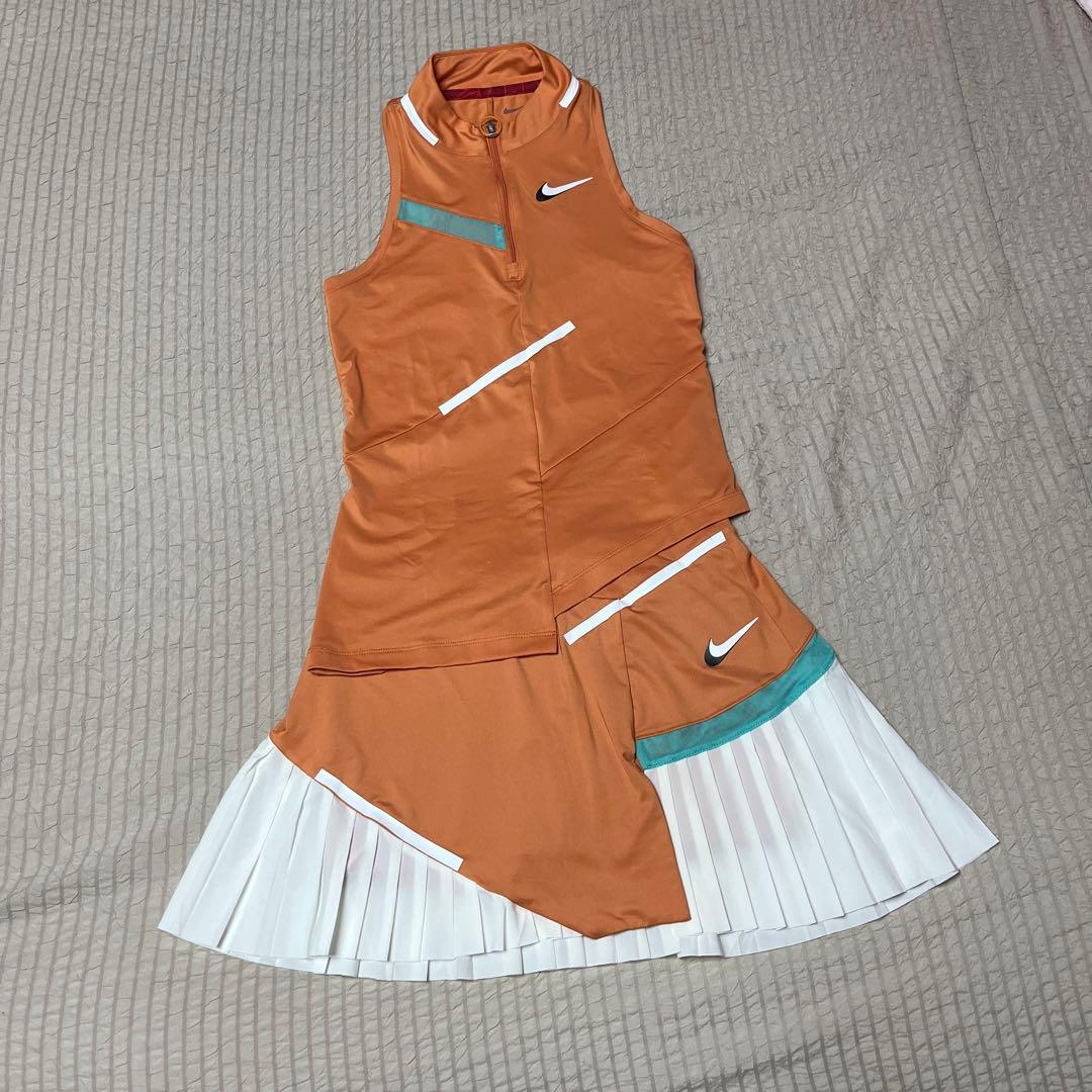 わんこです。　　　　　　　　　　　　　　ナイキ　上下セット　海外サイズXS