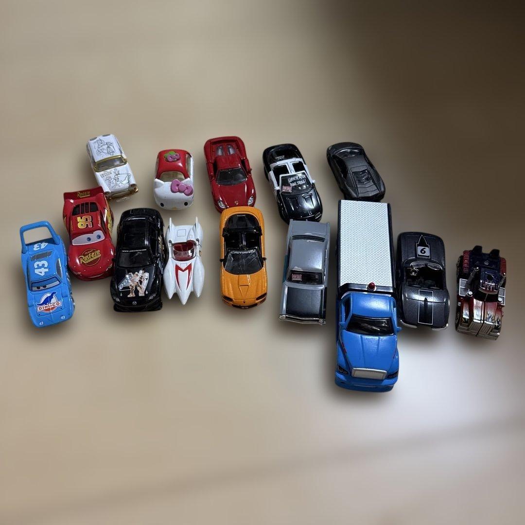 ミニカーセット 15台 カーズ ハローキティ