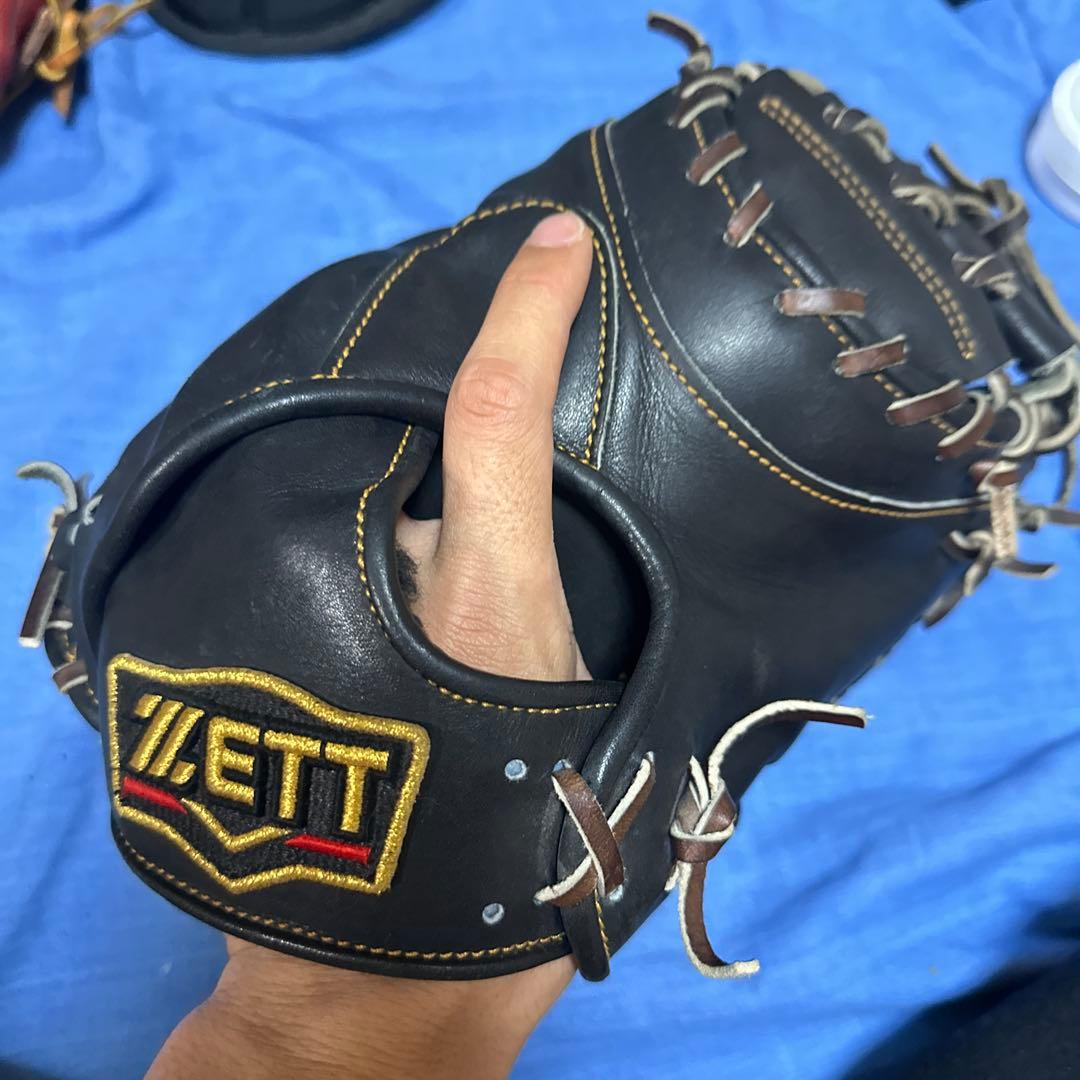 （最終値下げ）即戦力！ゼットキャッチャーミット