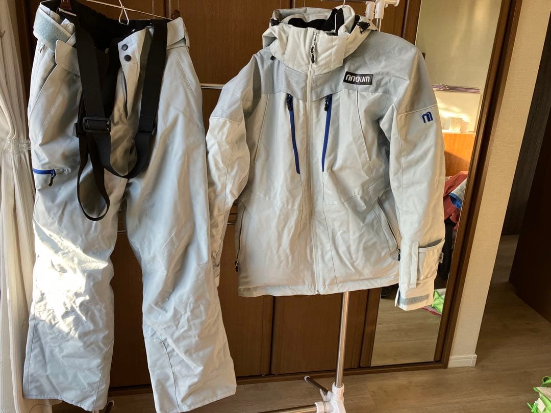 nnoumスキーウェア ジャケットとパンツセット