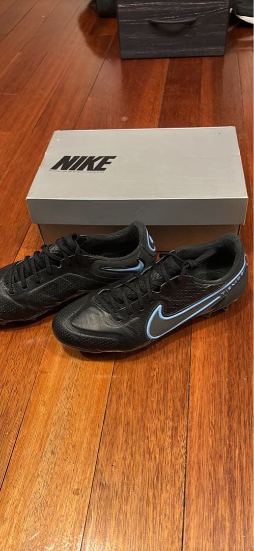 NIKE サッカーシューズ ティエンポ FG 24.5cm