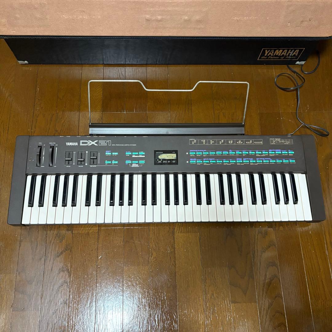 Yamaha DX21 シンセサイザー 61鍵