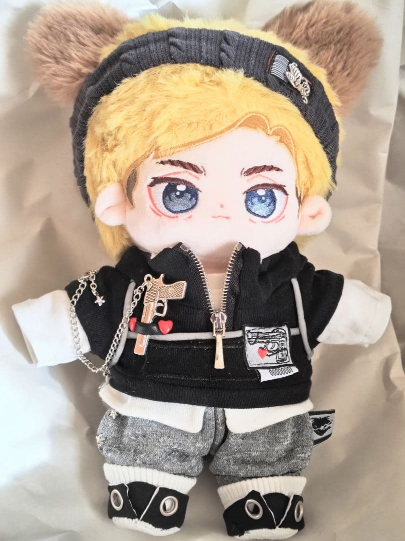 進撃の巨人エルヴィン　着せ替えぬいぐるみ