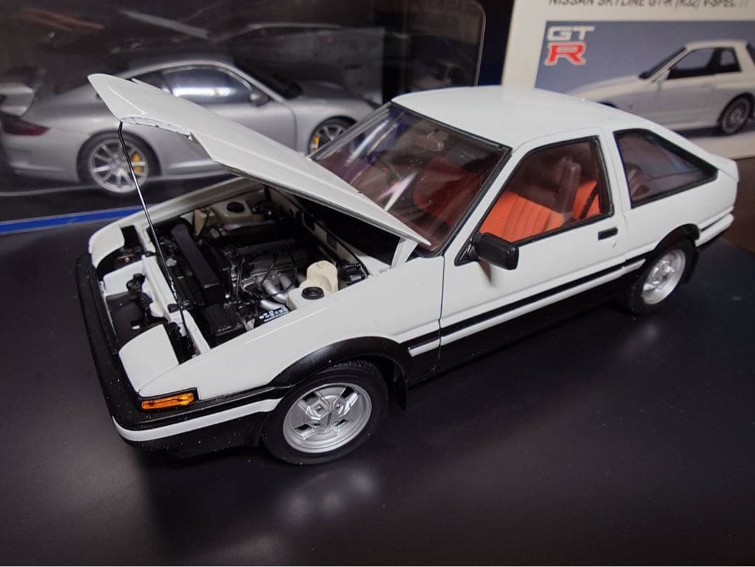 ぐうー レア　オートアート1/18ミニカー トヨタ スプリンタートレノ