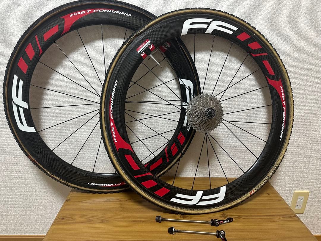 FFWD F6R チューブラー