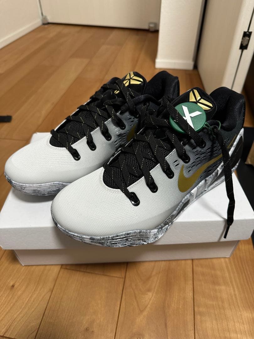 シューズ(男性用) Kobe 9 Low EM Protro \