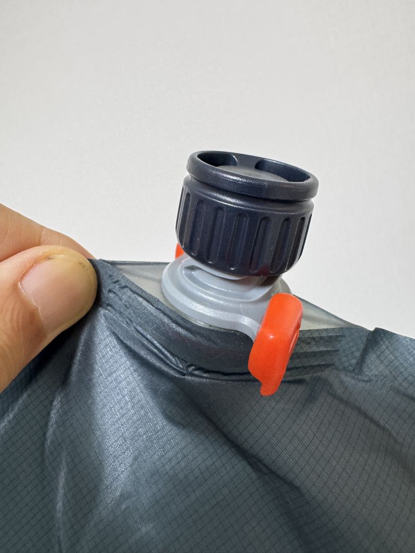 アウトドア寝具 THERMAREST NEO AIR UBERLITE small