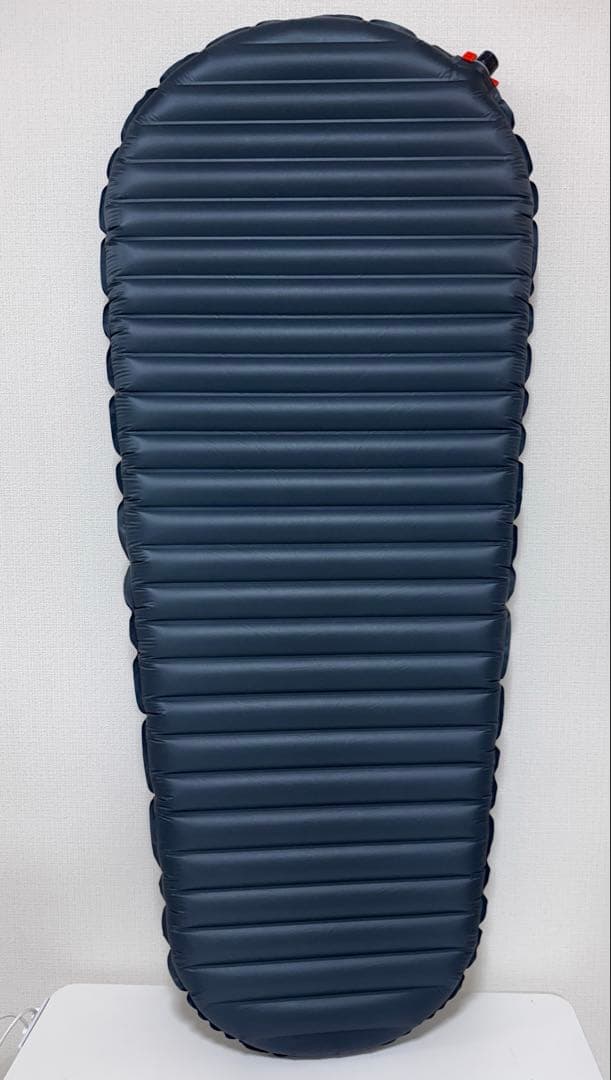 アウトドア寝具 THERMAREST NEO AIR UBERLITE small