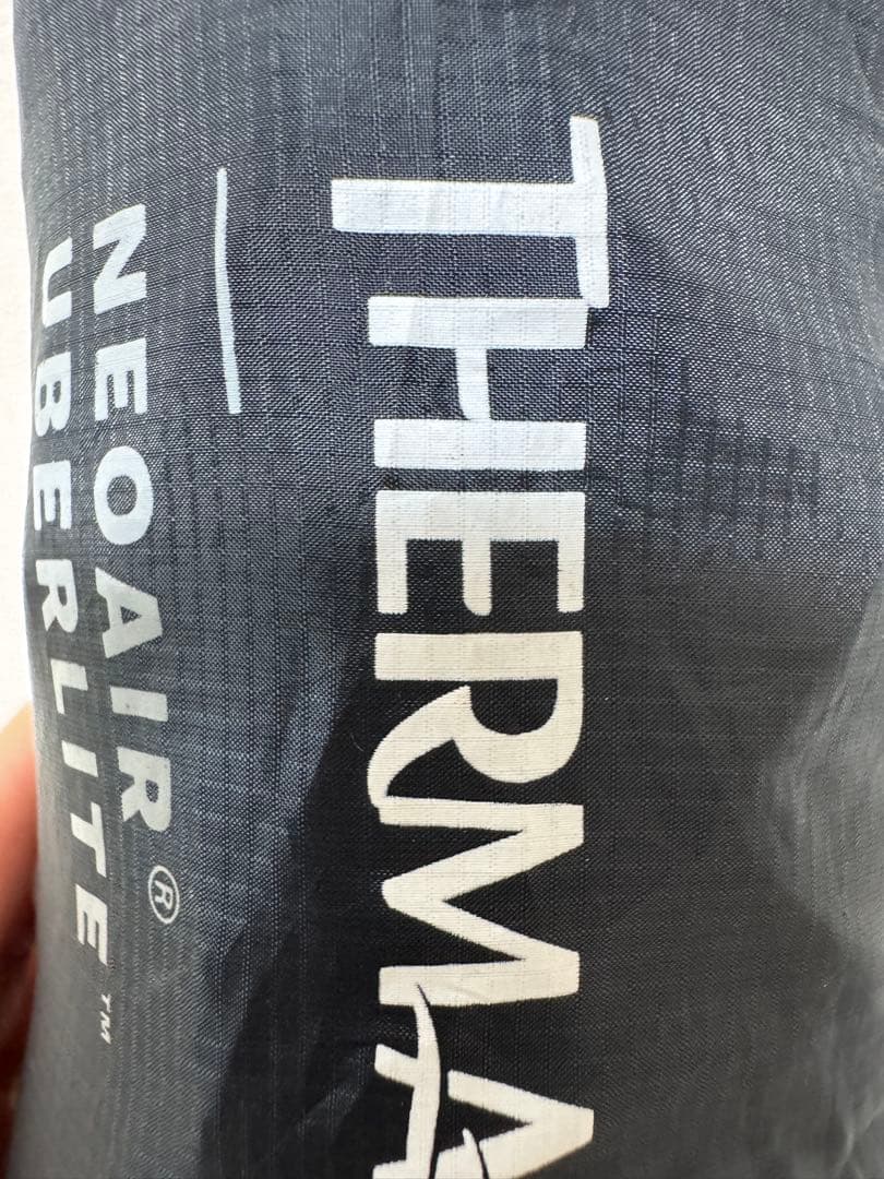 アウトドア寝具 THERMAREST NEO AIR UBERLITE small