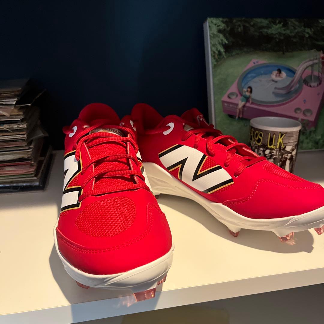 New Balance レッド スパイク
