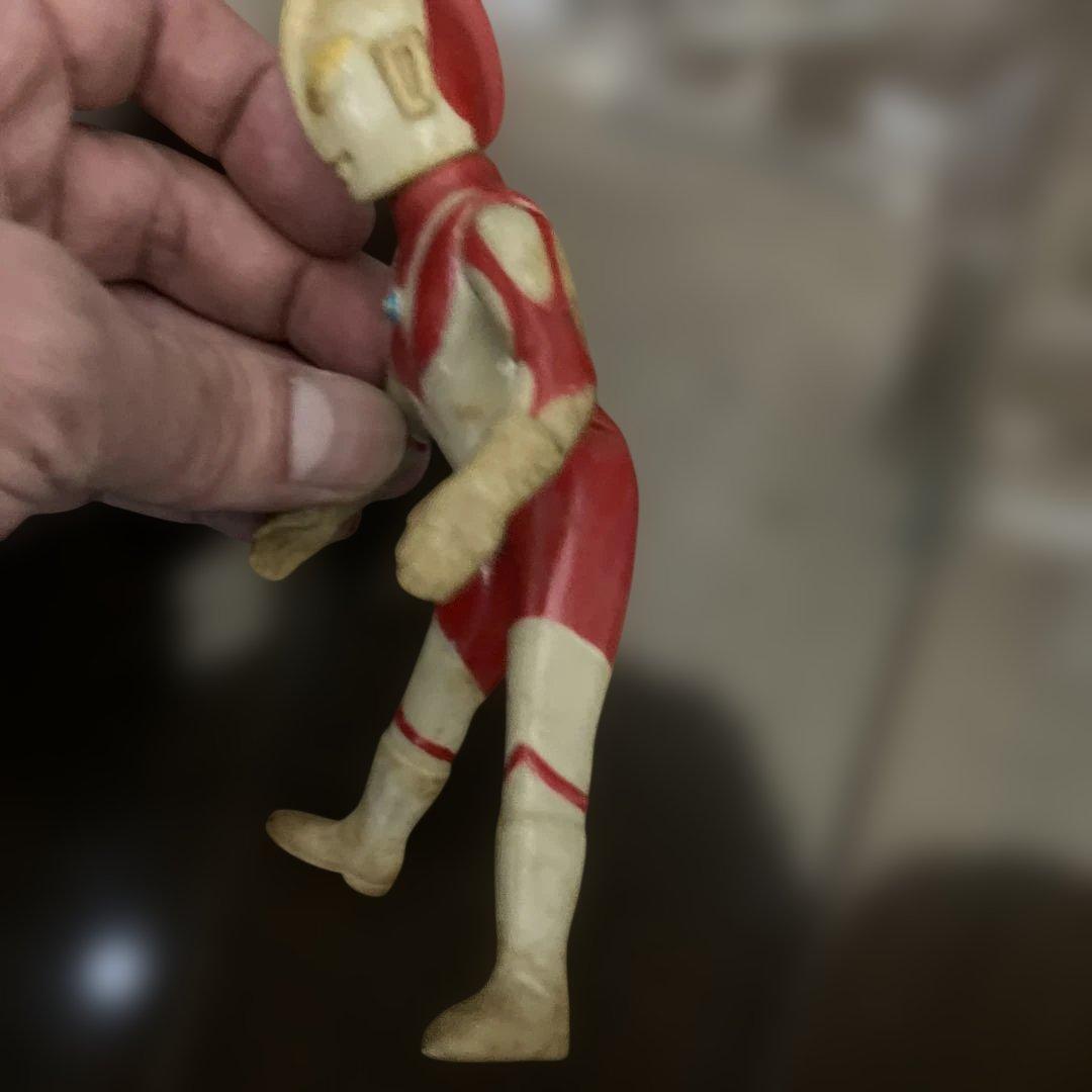 ブルマアク★ウルトラマン　ソフビ★凜々しい顔★全域可動可★劣化あるも光沢有