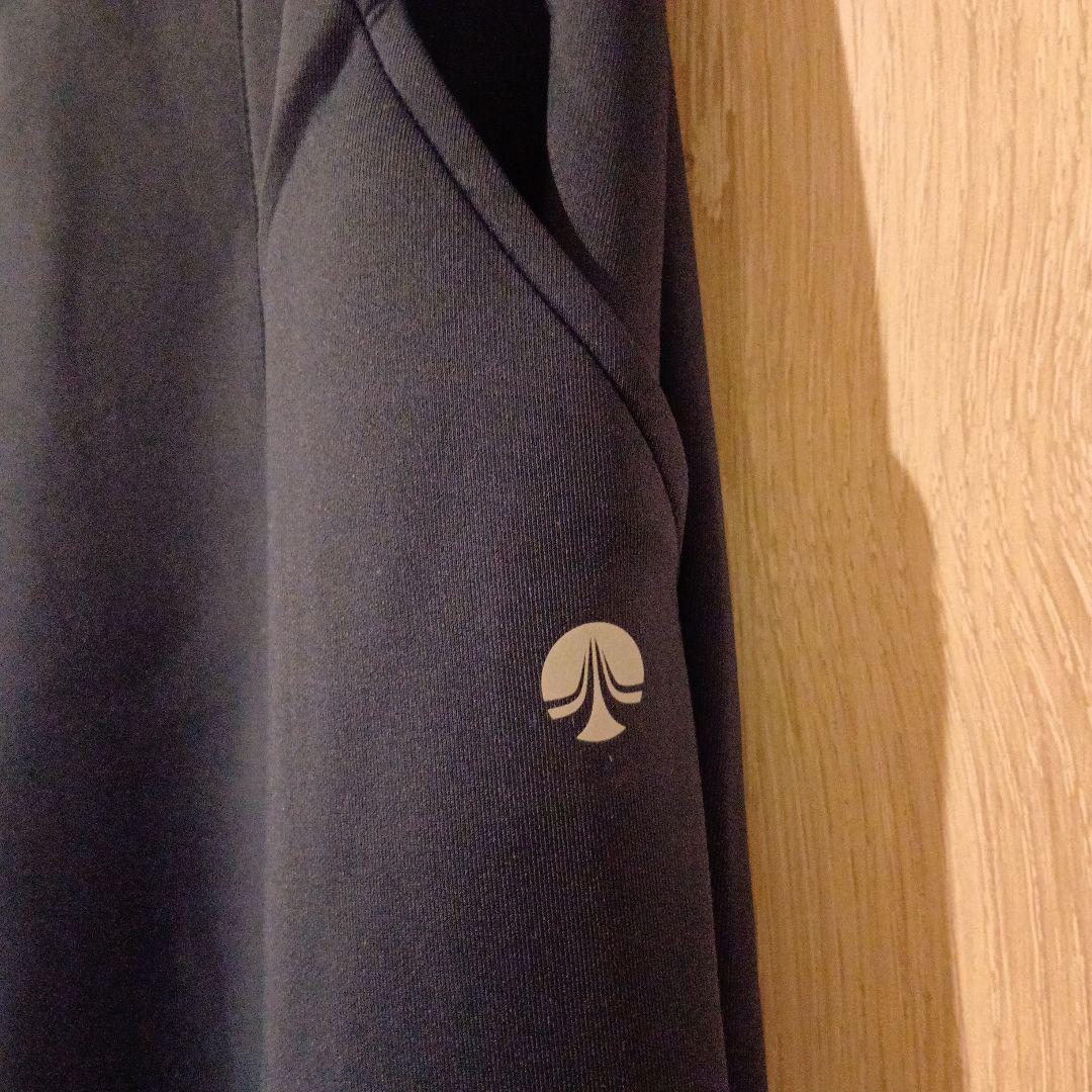 LAVA SUKALA ピンタックスリットジョガーパンツ