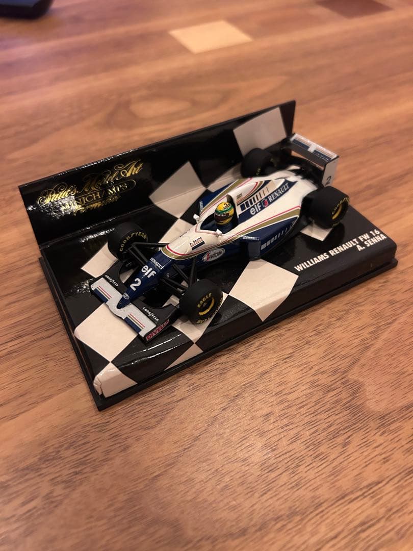 Williams FW16 Senna 1:43スケールモデル