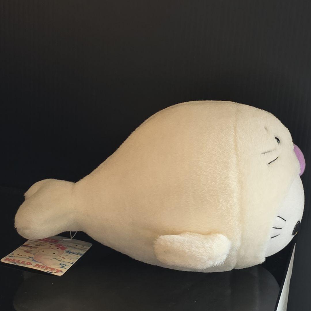 ハローキティ　あざらし　北海道　ぬいぐるみ　ご当地　限定　レトロ　レア　サンリオ