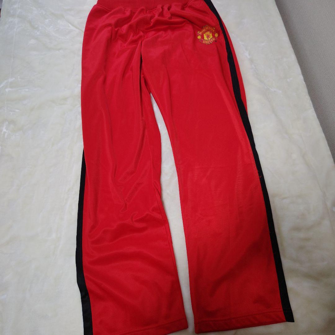 【レア☆MANCHESTER　UNITED】パーカー　OFFICIAL　赤　LL