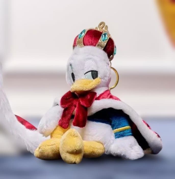 DONALD THE KING BIRTHDAYドナルド ぬいぐるみキーホルダー