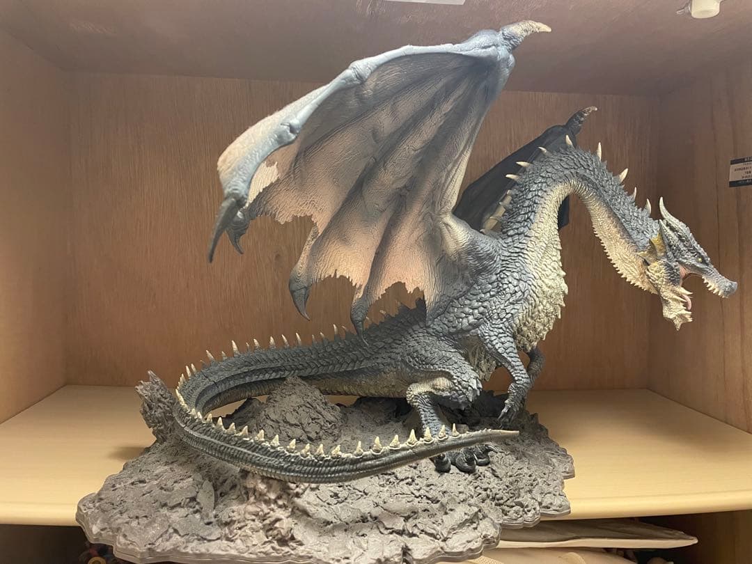 黒龍　ミラボレアス　フィギュア　クリエイターズモデル