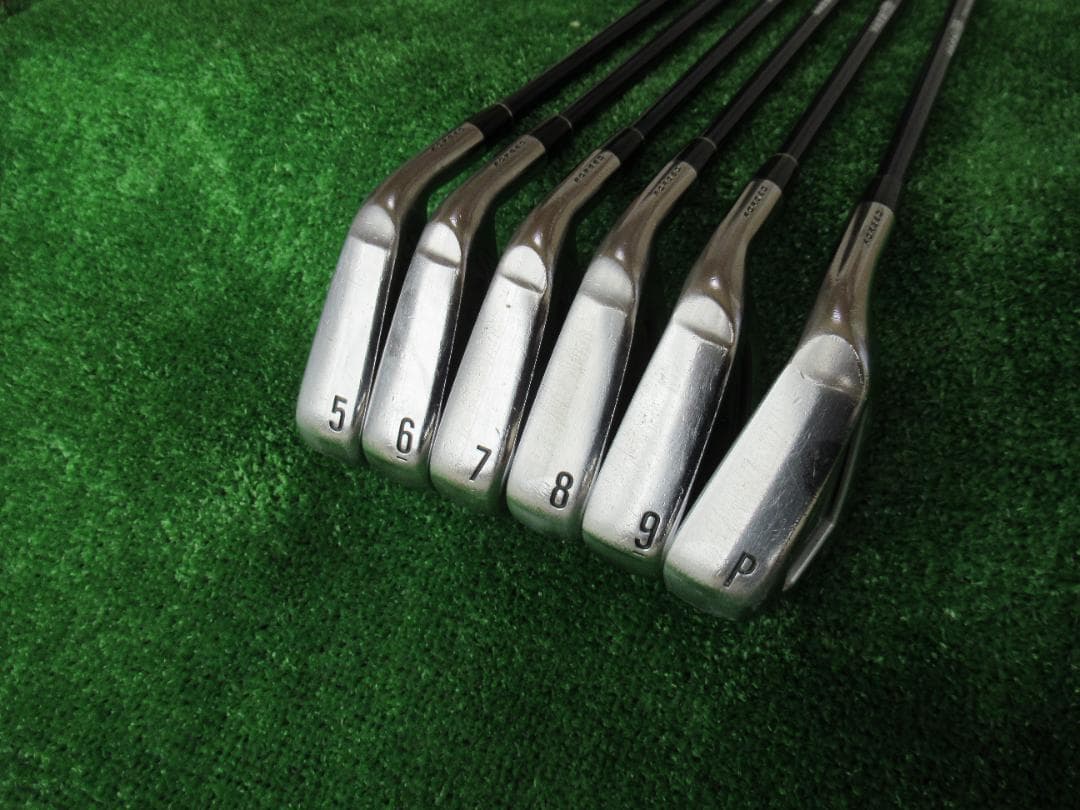 大幅値下げ　Srixon ZX5　5番～PW　6本　純正ディアマナ　60S