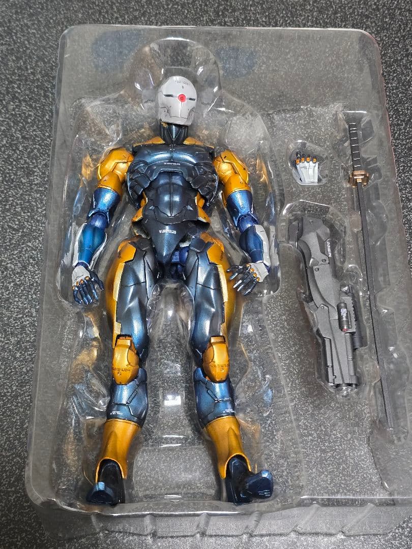 メタルギアソリッド サイボーグ忍者 プレイアーツ改