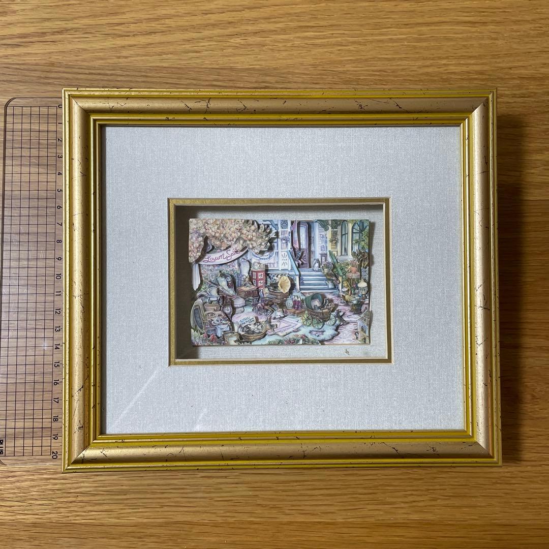 立体的コラージュアート 金色フレーム