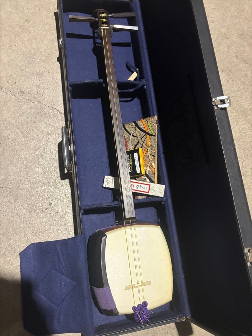 三味線本体 背面亀裂あり 専用ケース付き