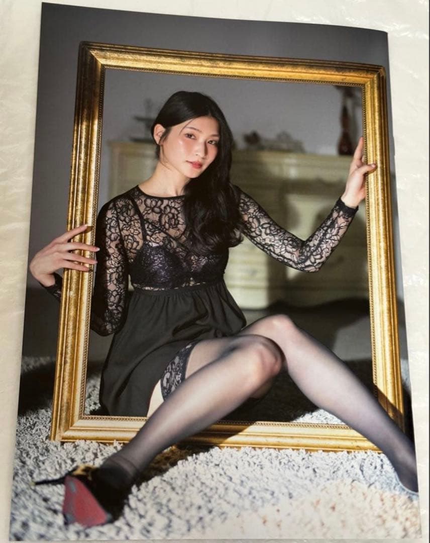 本庄鈴　ブックレット　直筆サイン入り 完全受注生産　数量限定販売