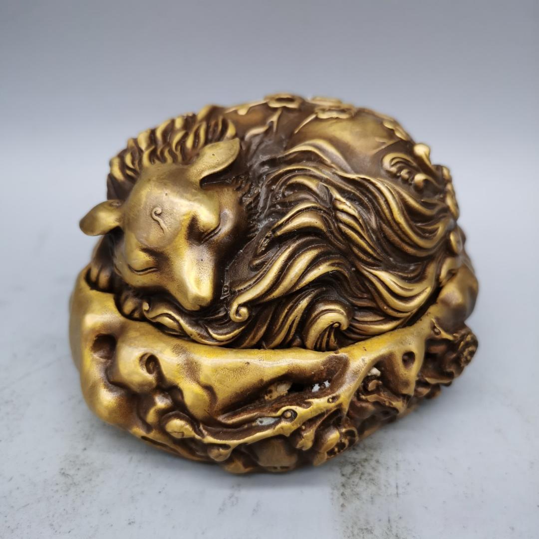 九尾狐 キツネ 香炉 金属細工 茶道具 置物 インテリア 黄銅色 ビンテージ