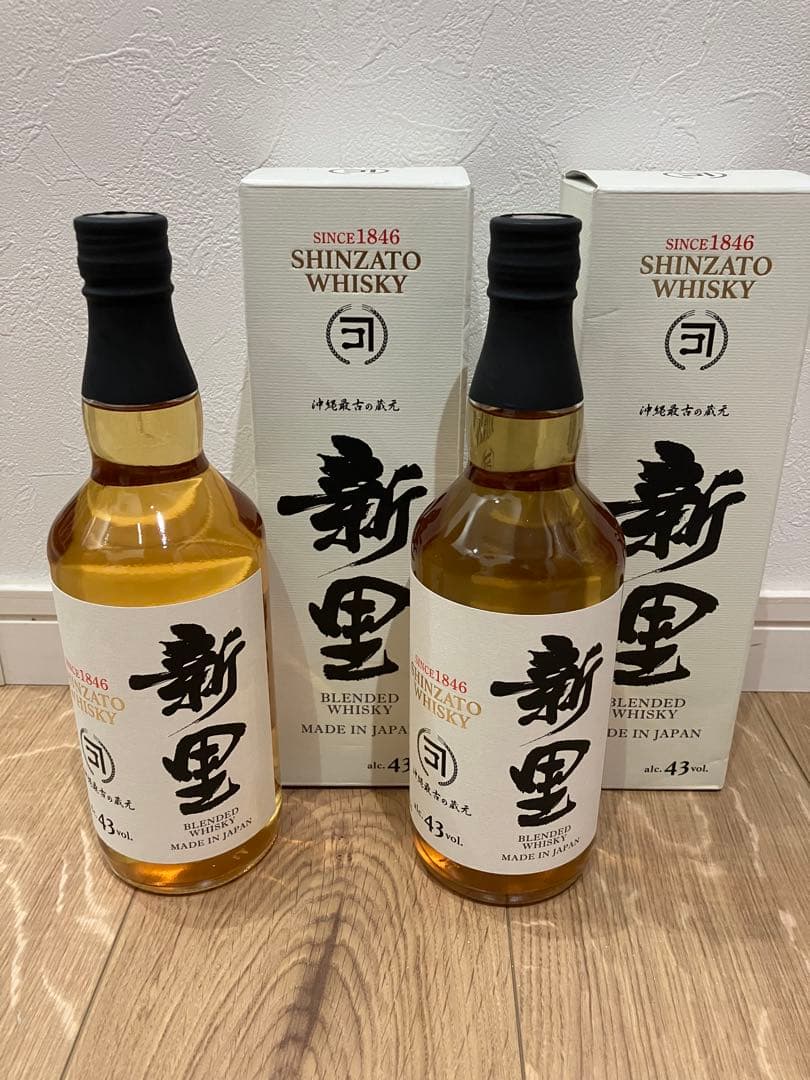 新里ウイスキー 700ml 2本　HHAE あかし各1本　4本セット