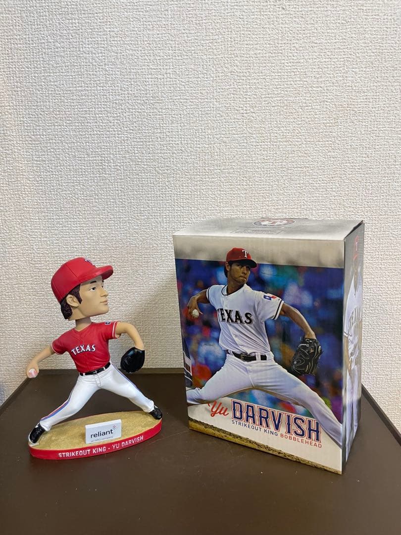ダルビッシュ　レンジャース　2014 奪三振王達成記念球場配布ボブルヘッド