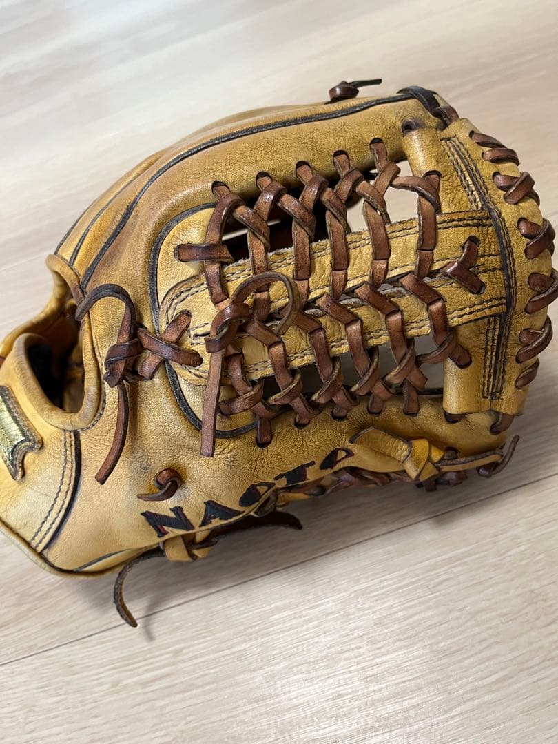 阪神タイガース　西田　実使用　グローブ　背番号33