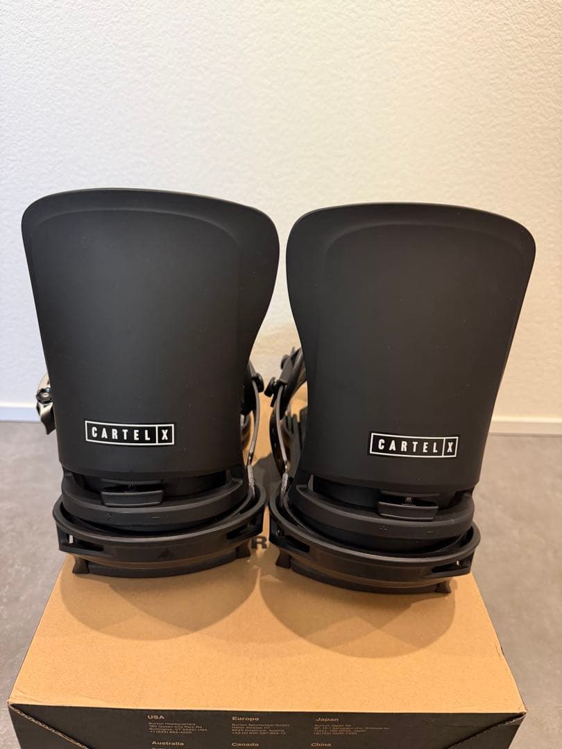 【ほぼ未使用】Burton cartel X re:flex m BLACK