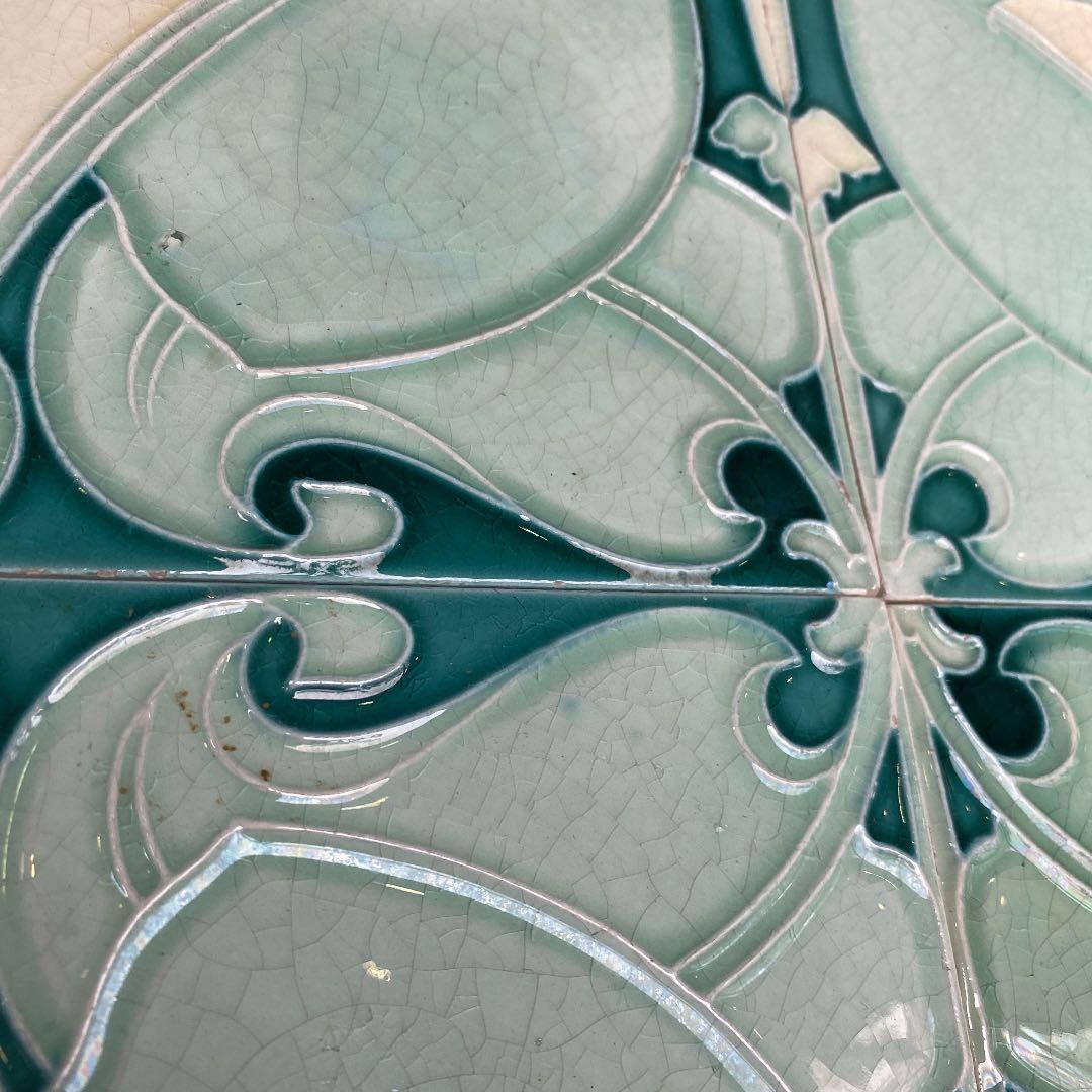 ハンドメイド英国製マジョリカタイル４枚セット　プラナカンタイル　エンボスタイル