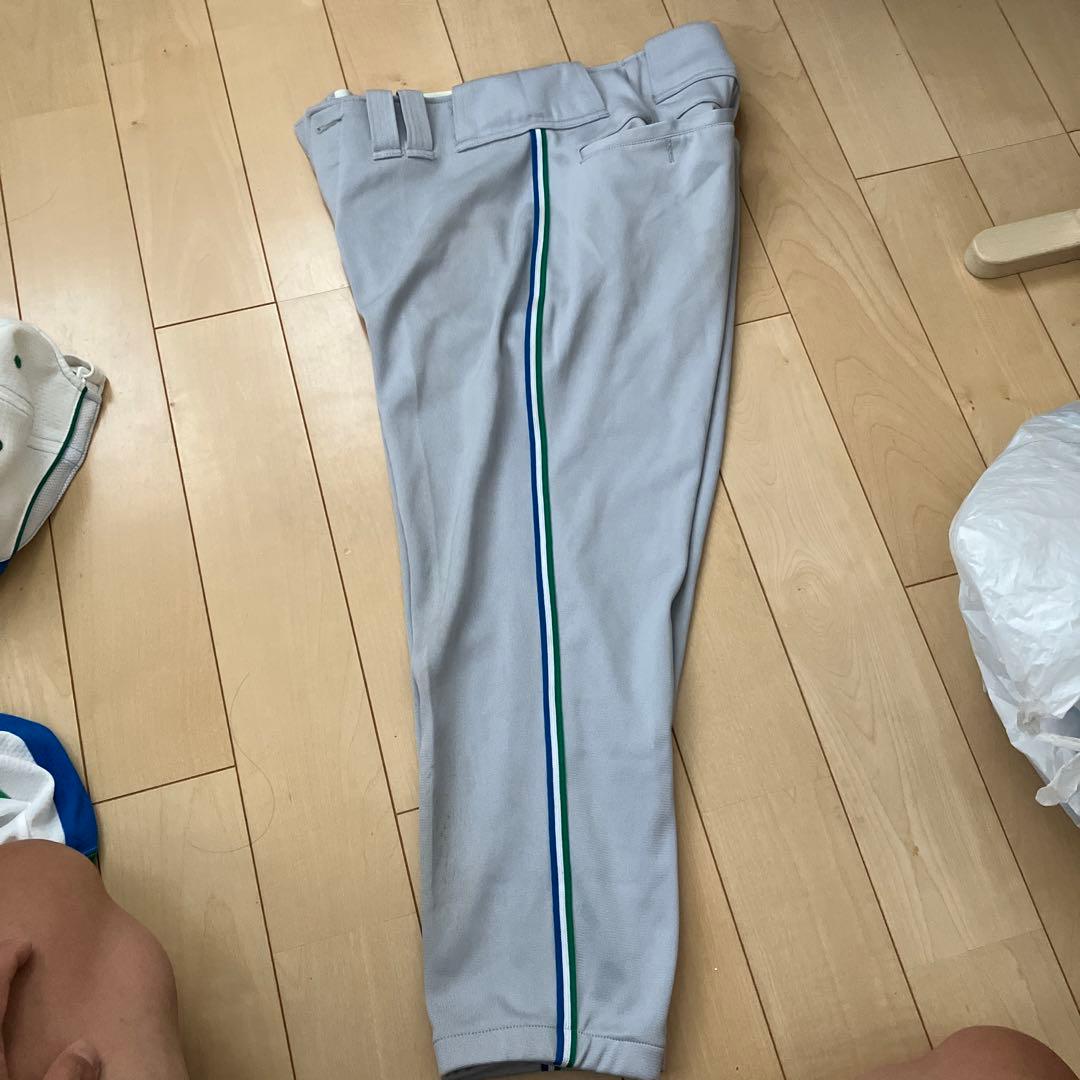 セガサミー　ユニフォームパンツ　グレー　ライン付き