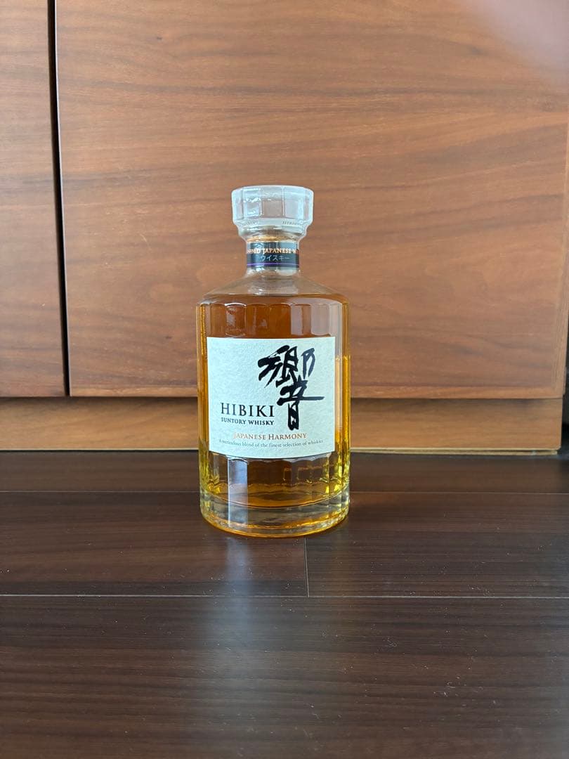 新品未開封　サントリー　ウイスキー　響　ジャパニーズハーモニー