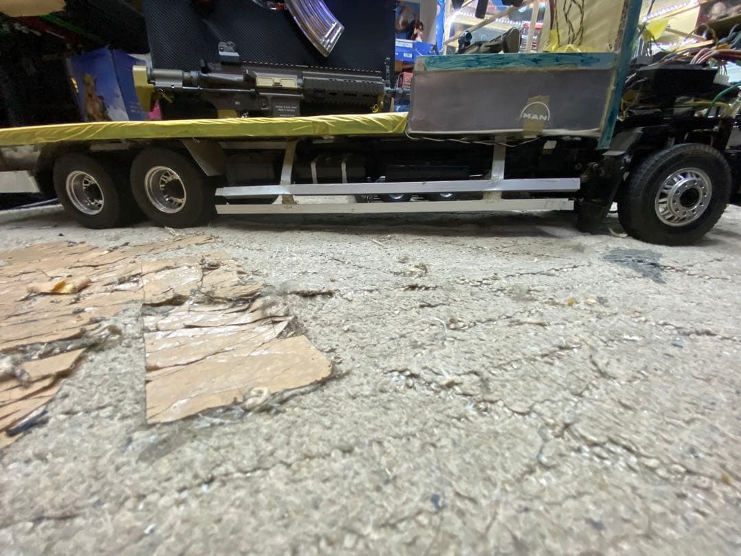 タミヤ1/14トレーラーフルオペ　平ボディ　キャブとその他欠品あり