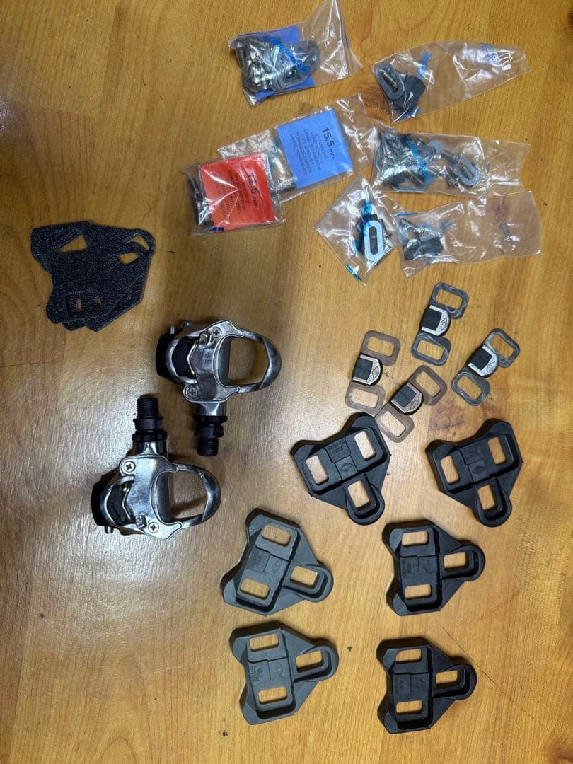 カンパニョーロペダル クリート多数付き