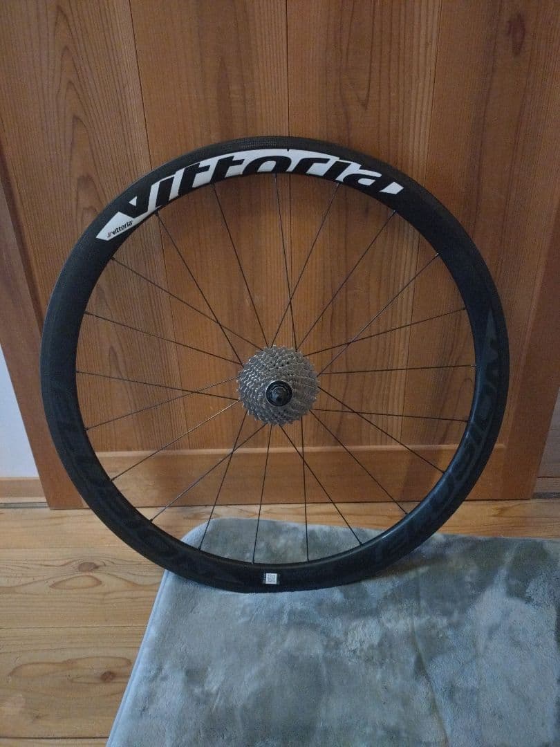 Vittoria前後カーボンホイールセット（ホイール、スプロケ、ブレーキシュー）