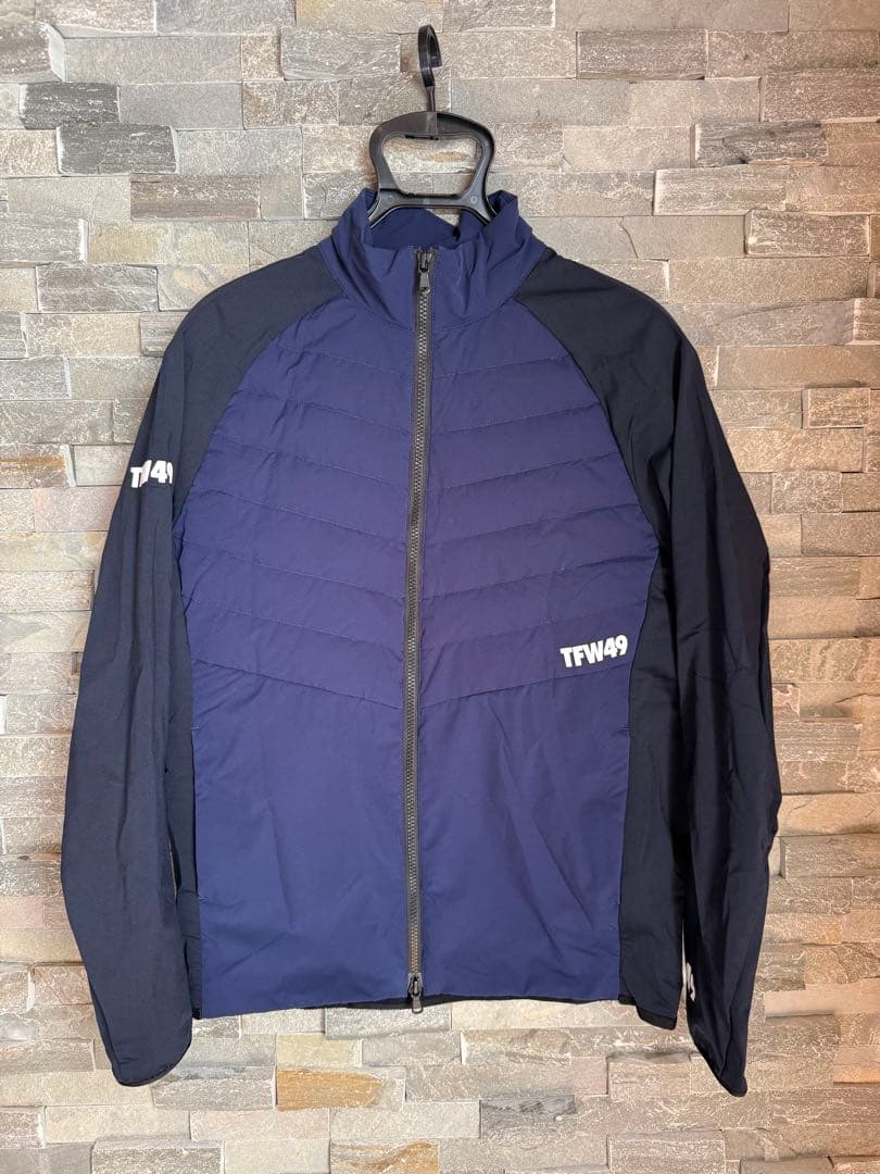 TFW49 ゴルフウェア　ダウン　ジャケット