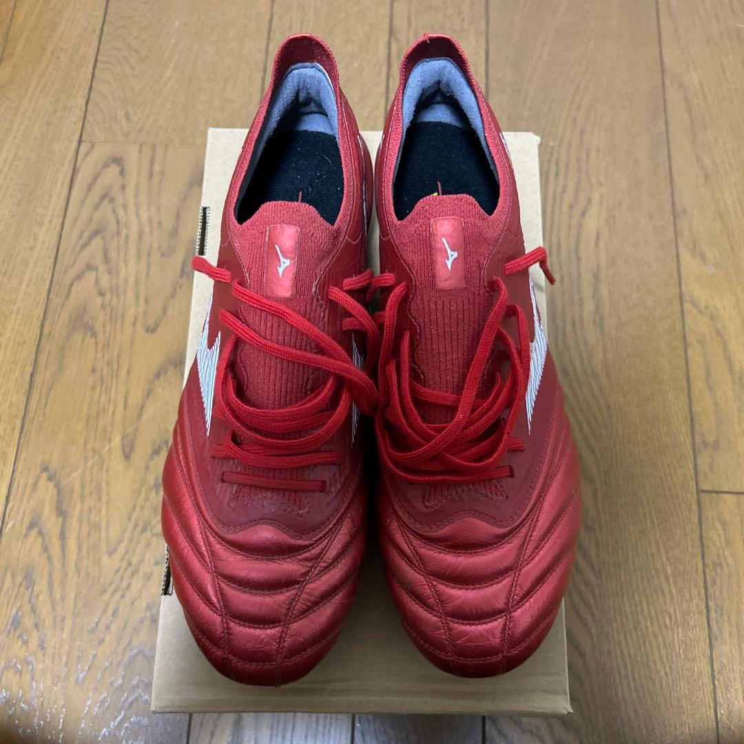Mizuno Morelia Neo3β パッションレッドサッカーシューズ